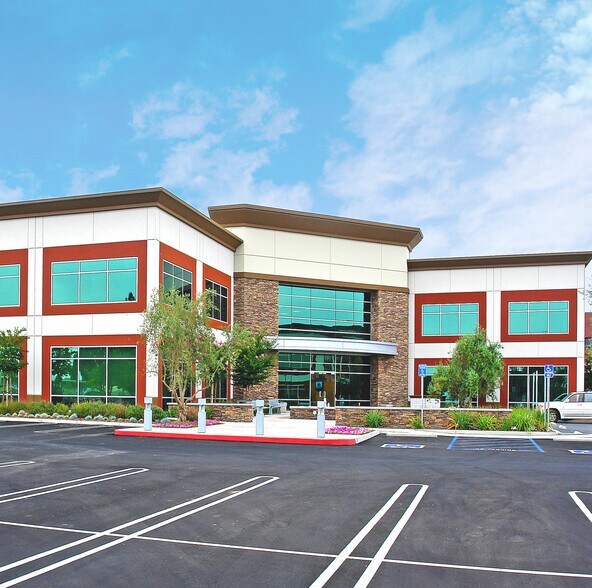 More Photos Of 1422 Edinger Ave, Tustin Office For Sale