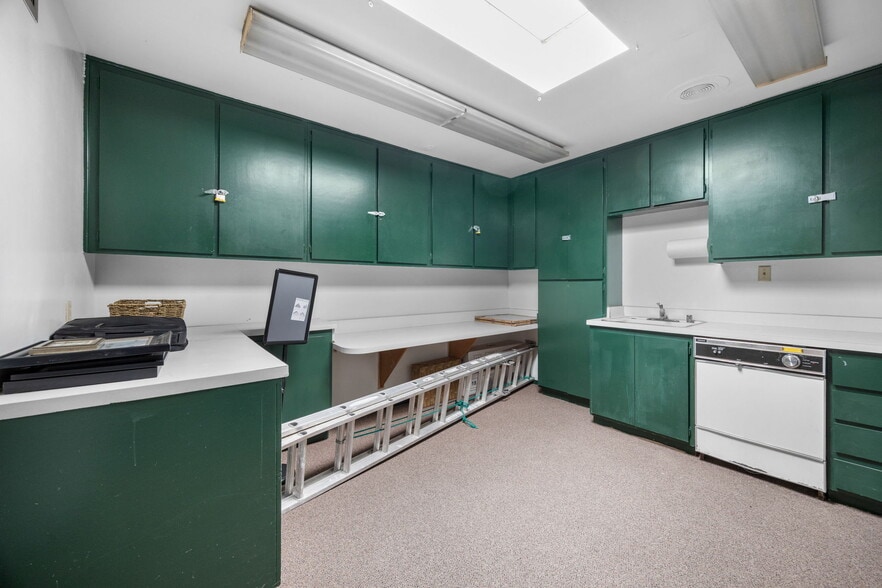 More Photos Of 630-640 S Glassell St, Orange Office For Sale