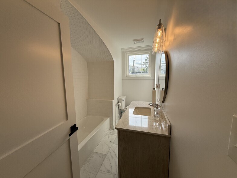 More Photos Of 9 East Ave, Greenville Office Residential For Sale