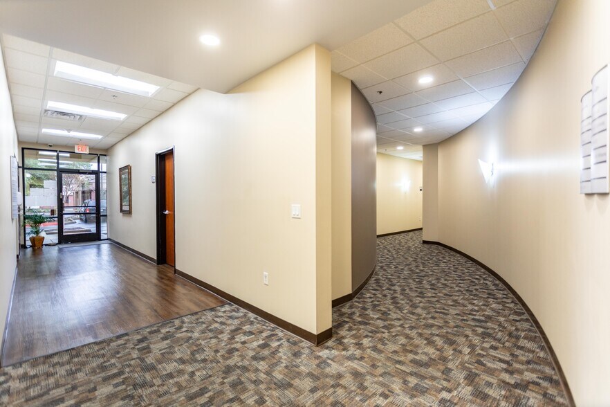 More Photos Of 13405 Folsom Blvd, Folsom Office For Lease