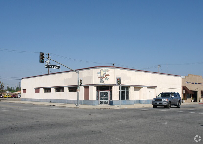 More Photos Of 1030 19th St, Bakersfield Coworking Space