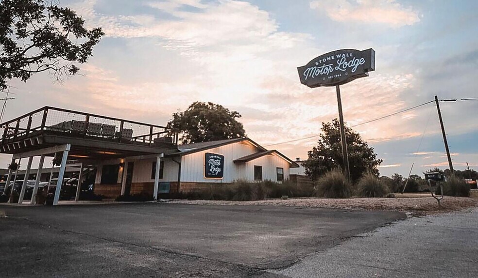 More Photos Of 14818 US-290 E, Stonewall Hotel For Sale