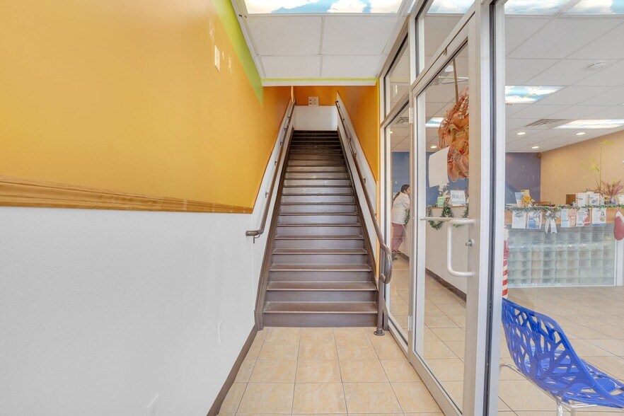 More Photos Of 5405 Bergenline Ave, West New York Storefront Retail Office For Lease