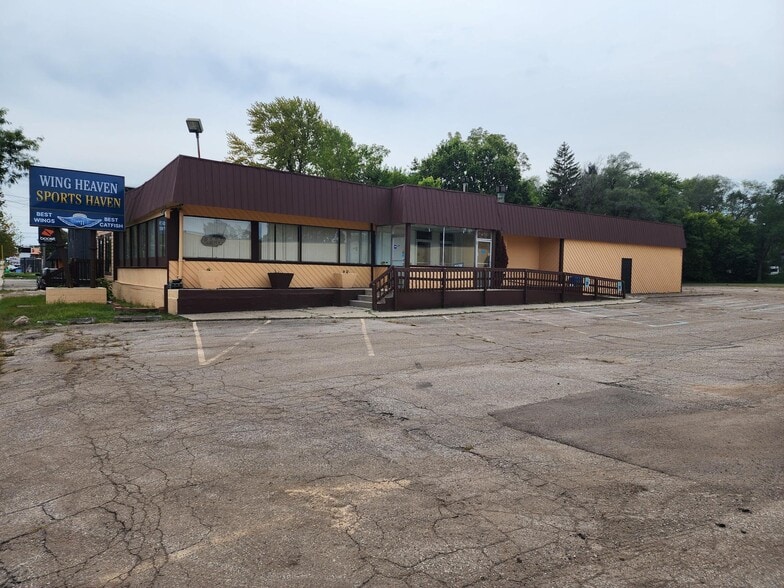 More Photos Of 3812 S Martin Luther King Jr Blvd, Lansing Restaurant For Lease