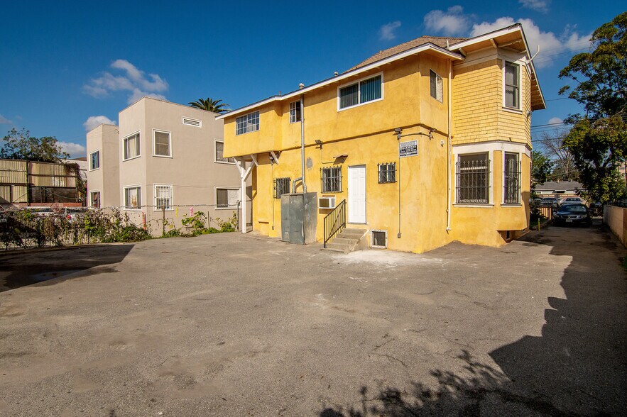 More Photos Of 1820 W 11th St, Los Angeles Apartments For Sale