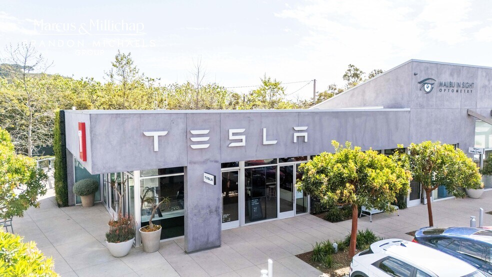 More Photos Of 23401 Civic Center Way, Malibu Restaurant For Sale