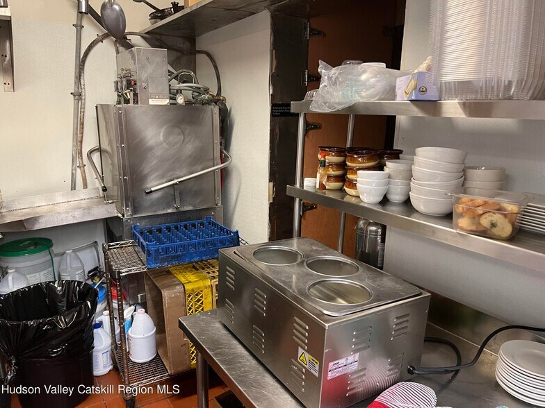 More Photos Of 51 Tinker St, Woodstock Restaurant For Sale