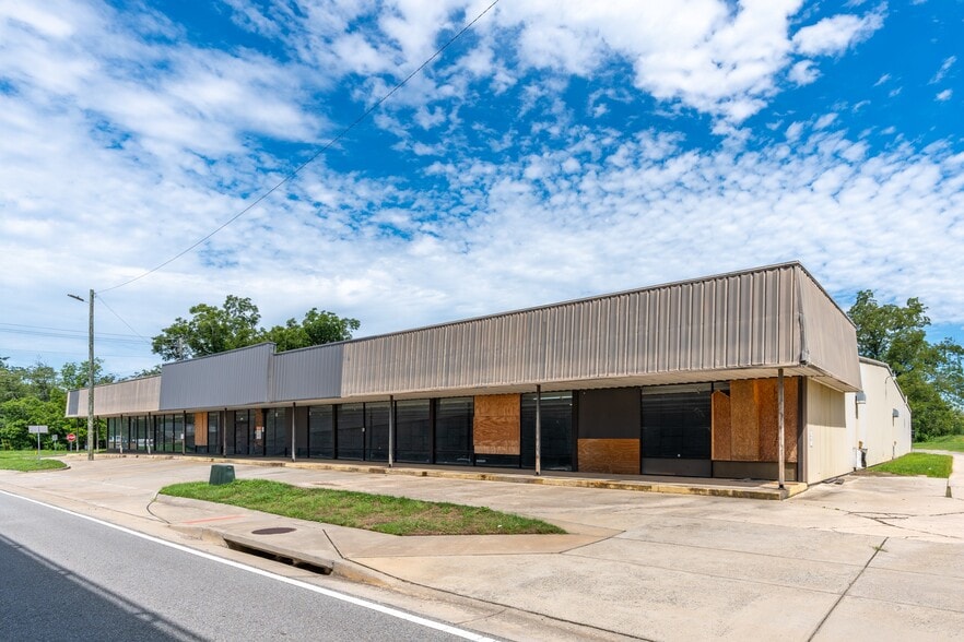 Primary Photo Of 908 W Hill Ave, Valdosta Warehouse For Sale