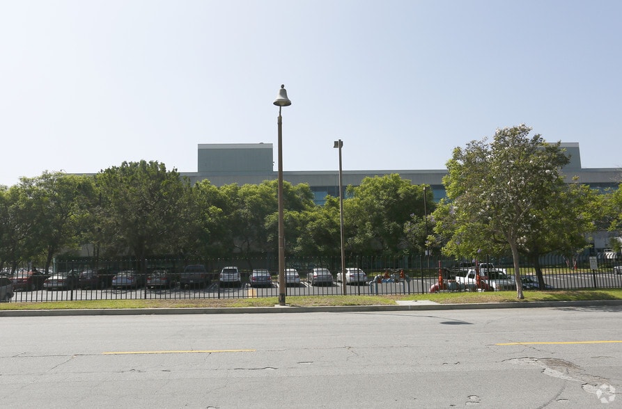More Photos Of 1980 Saturn St, Monterey Park Office For Sale