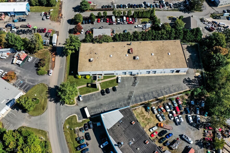 More Photos Of 8197 Euclid Ct, Manassas Park Warehouse For Lease