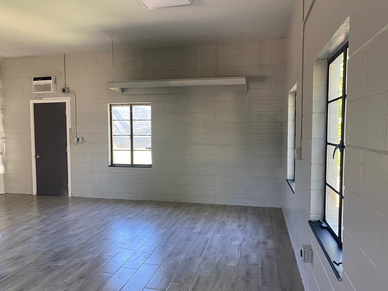 More Photos Of 2227 W Fairbanks Ave, Winter Park Office For Lease