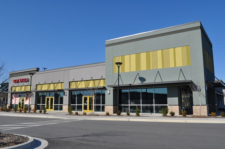 More Photos Of 1916 Skibo Rd, Fayetteville Unknown For Lease