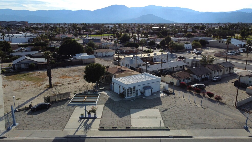 Primary Photo Of 82675 Indio Blvd, Indio Convenience Store For Sale