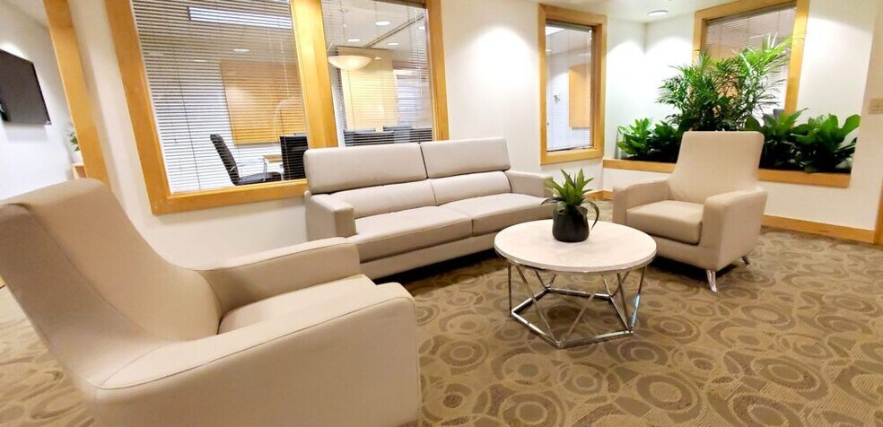 More Photos Of 4440 PGA Blvd, Palm Beach Gardens Coworking Space