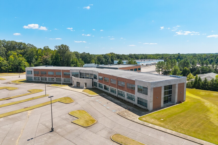 More Photos Of 2800 Grays Creek Dr, Arlington Office For Sale