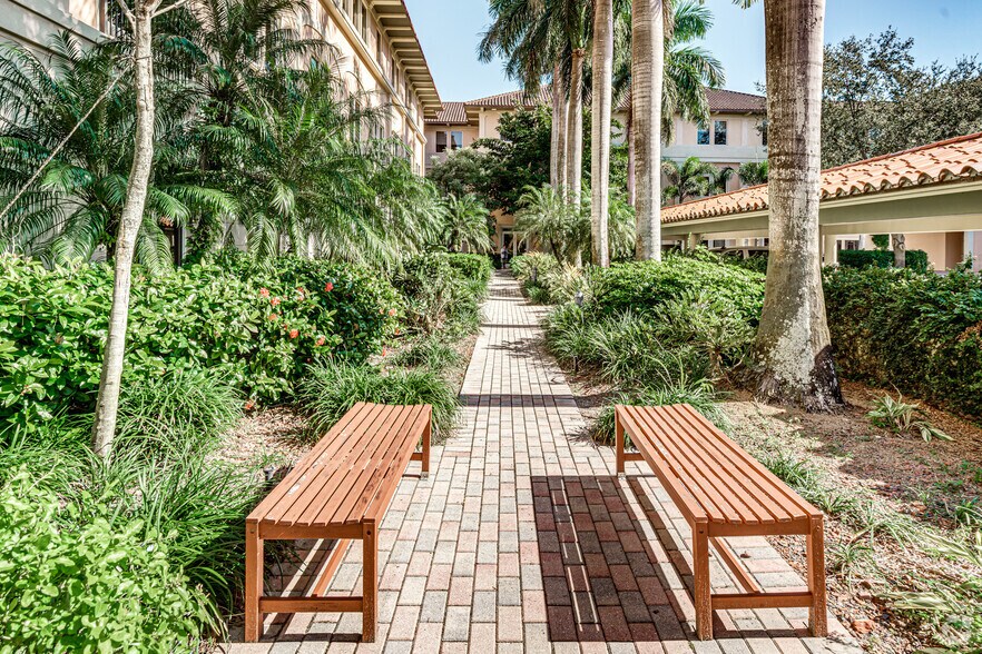 More Photos Of 1000 SE Monterey Commons Blvd, Stuart Unknown For Lease