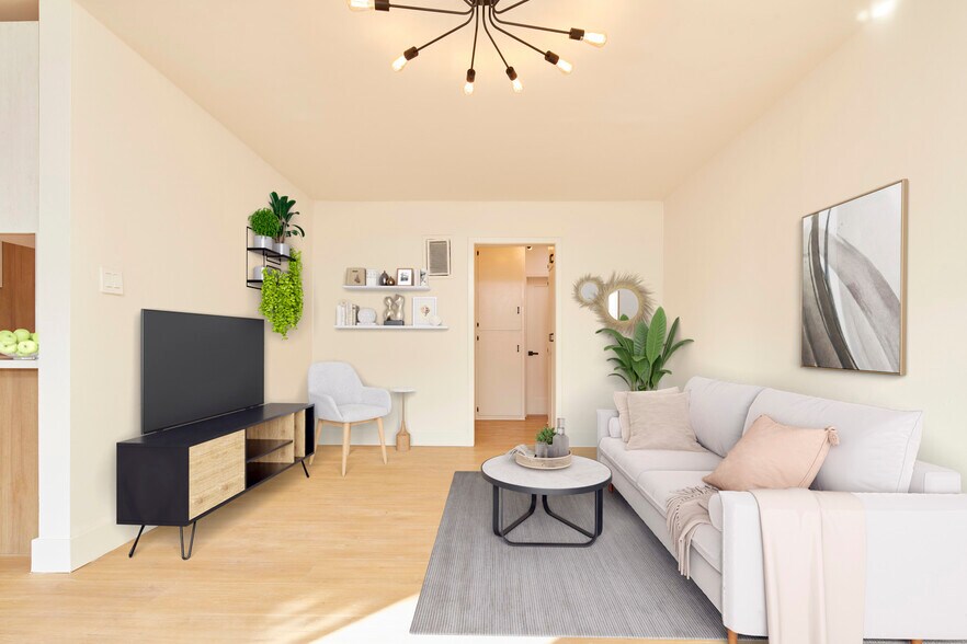 More Photos Of 204 N Manhattan Pl, Los Angeles Apartments For Sale