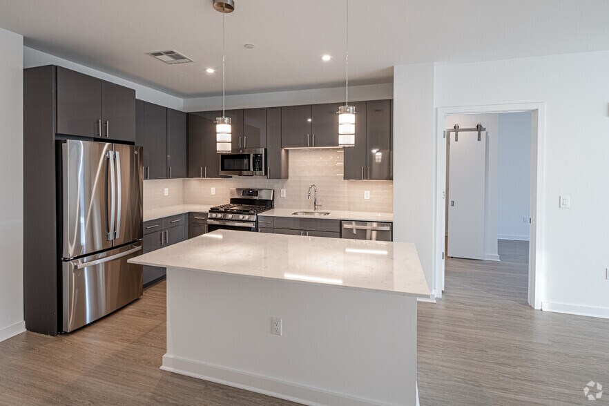 More Photos Of 620 Bloomfield Ave, Bloomfield Apartments For Lease