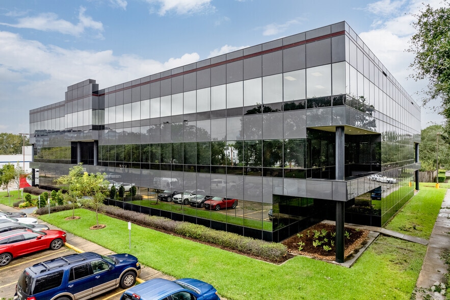 More Photos Of 1331 Gemini St, Houston Office For Lease