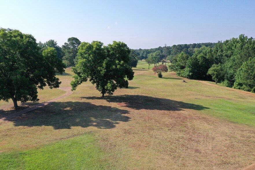 More Photos Of 2330 Country Club Rd, Palestine Land For Sale