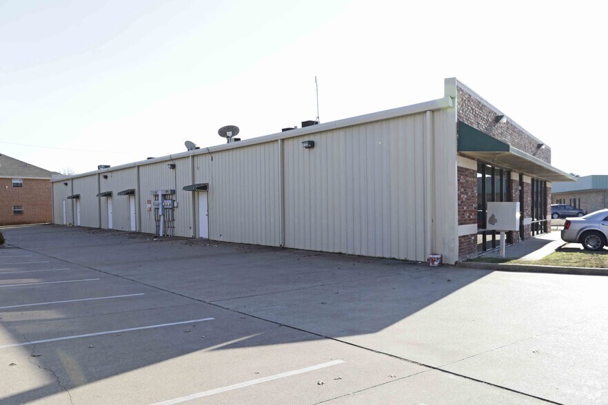 More Photos Of 201 Amanda Ln, Waxahachie Medical For Lease
