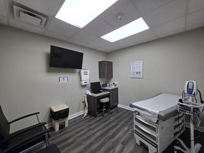 More Photos Of 16604 107th St, Orland Park Healthcare For Sale