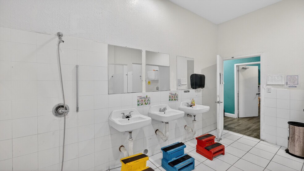 More Photos Of 750 NW 96th St, Miami Daycare Center For Sale