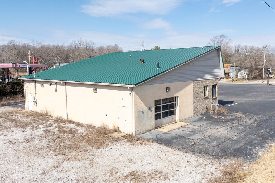 More Photos Of 1408 Ashland Rd, Mansfield Auto Dealership For Sale