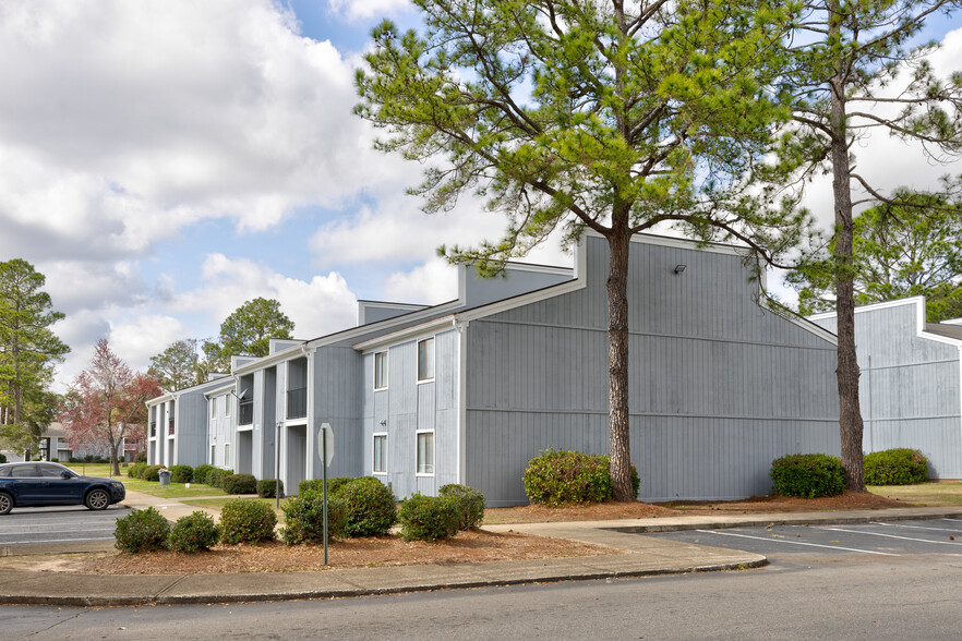 Primary Photo Of 333 S Mock Rd, Albany Apartments For Sale