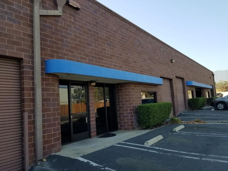 More Photos Of 1933 W 11th St, Upland Unknown For Lease