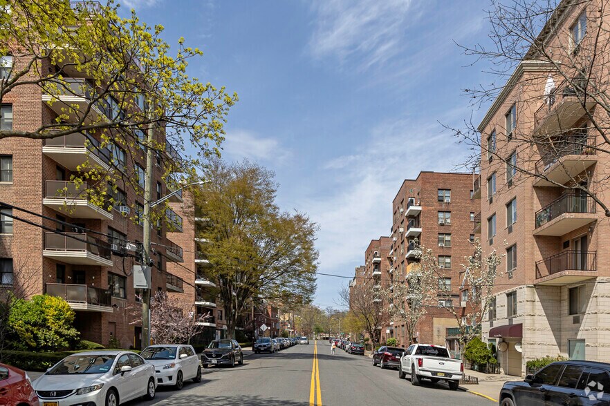 More Photos Of 3614 Johnson Ave, Bronx Apartments For Sale