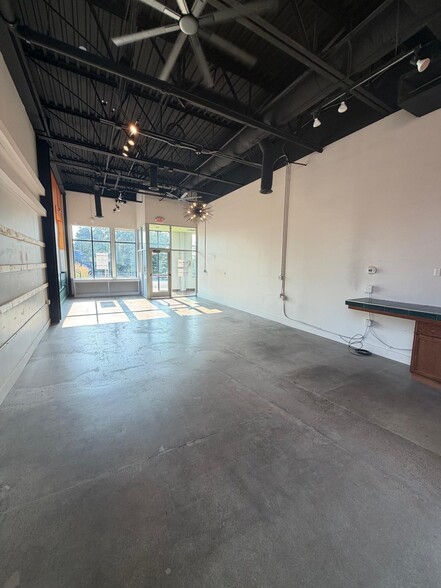 More Photos Of 500-508 Lexington Pky S, Saint Paul Restaurant For Lease