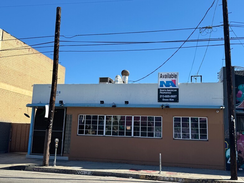 More Photos Of 1728 Maple Ave, Los Angeles Warehouse For Lease