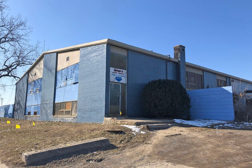 More Photos Of 7400 E McNichols Rd, Detroit Service For Sale