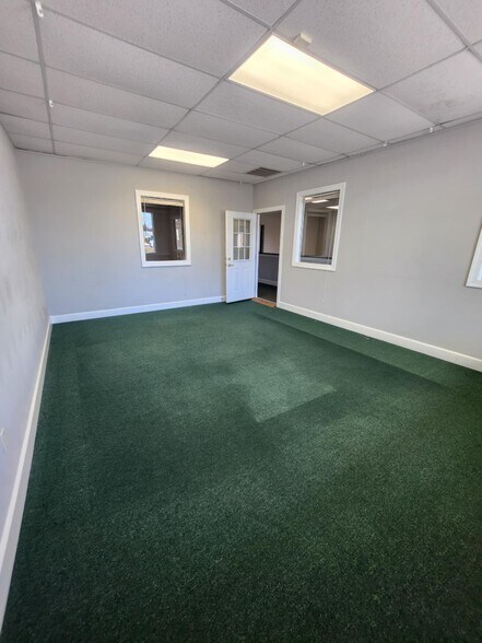 More Photos Of 223 N Main St, Franklin Office For Lease