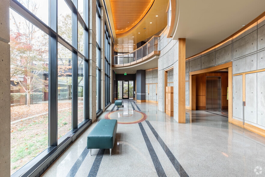 More Photos Of 100 Grandview Pl, Birmingham Office For Lease