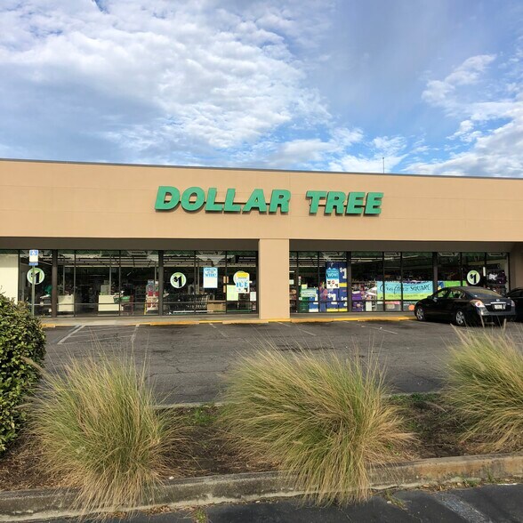 More Photos Of 1020 Edgewood Ave N, Jacksonville Unknown For Lease