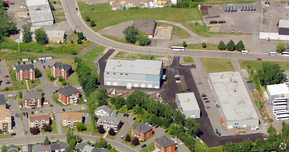 More Photos Of 920 Av Simard, Chambly Office Residential For Lease