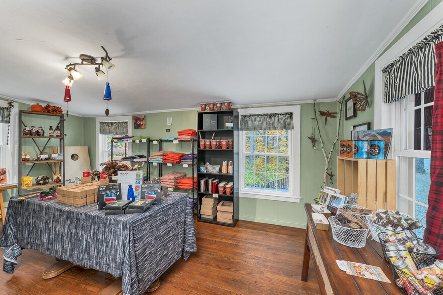 More Photos Of 136 Daniel Webster Hwy, Meredith General Retail For Sale