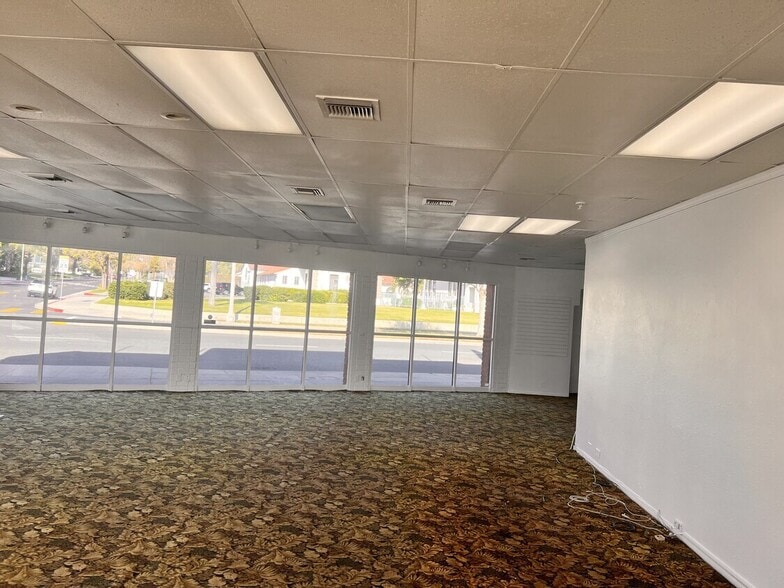 More Photos Of 14402 Whittier Blvd, Whittier Office For Lease