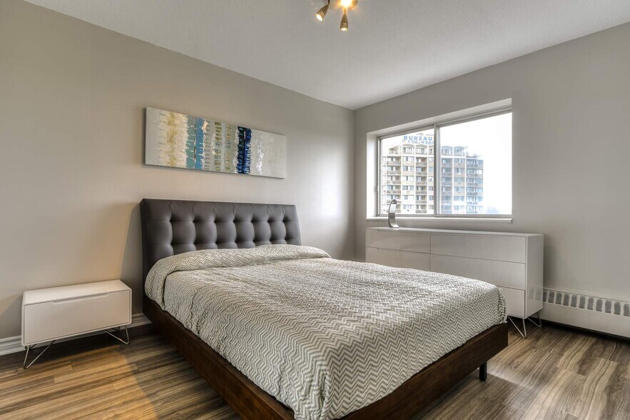 More Photos Of 1150-1160 Rue Sherbrooke E, Montréal Apartments For Lease