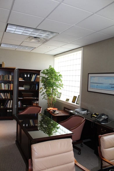 More Photos Of 437 N Magnolia Ave, Orlando Loft Creative Space For Sale