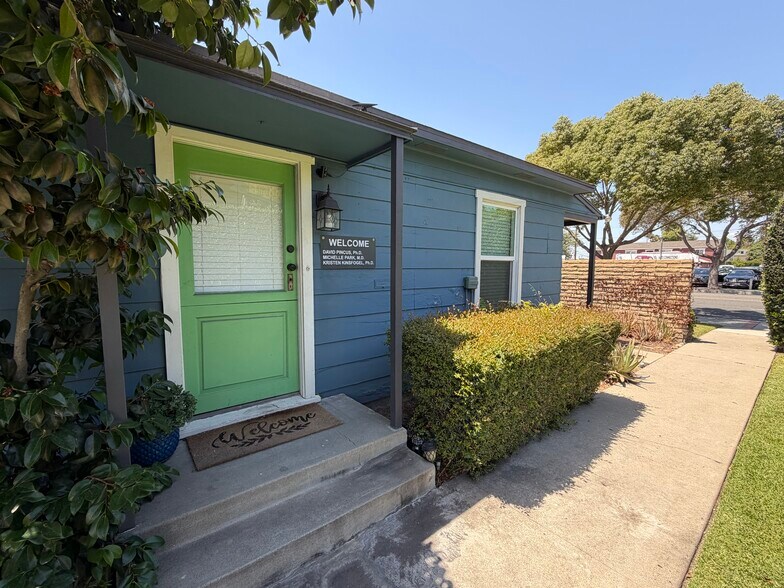 Primary Photo Of 624 W Chapman Ave, Orange Medical For Sale