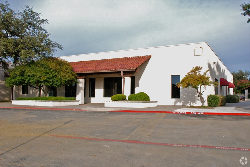 More Photos Of 3501 N Macarthur Blvd, Irving Medical For Sale