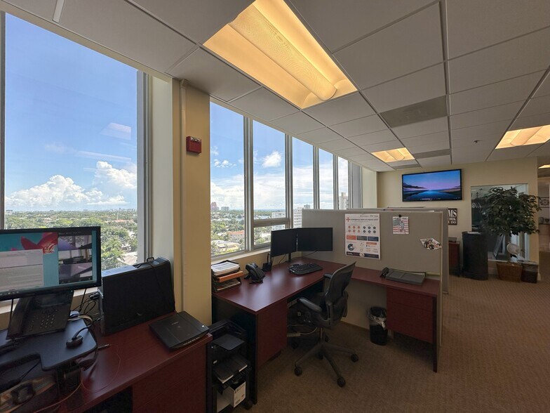 More Photos Of 2455 E Sunrise Blvd, Fort Lauderdale Loft Creative Space For Sale