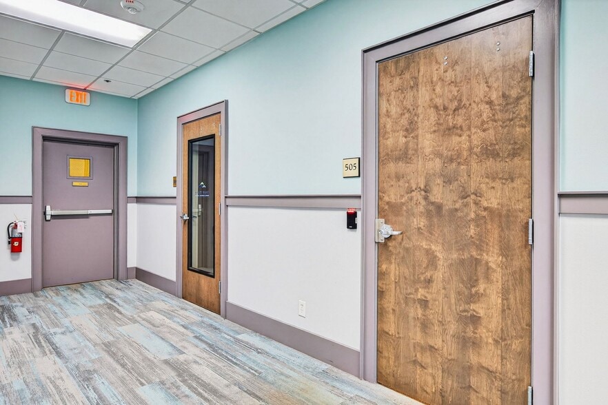 More Photos Of 930 S Harbor City Blvd SW, Melbourne Office For Sale