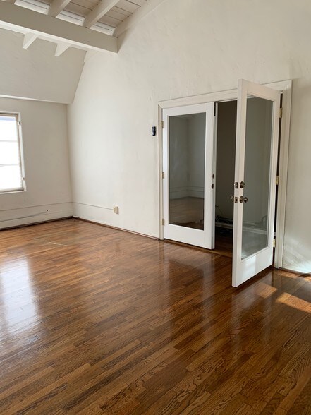 More Photos Of 518-522 Wilshire Blvd, Santa Monica Storefront Retail Office For Lease