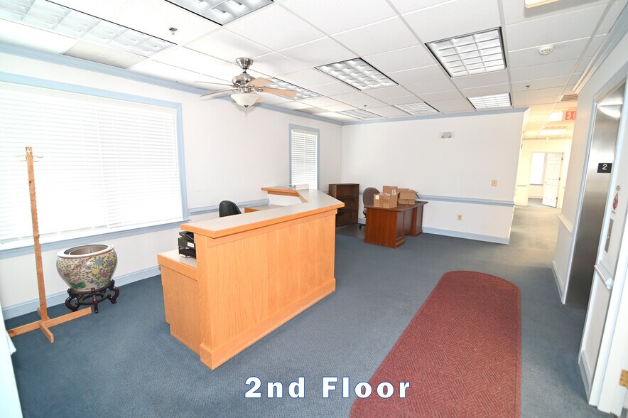 More Photos Of 108 Lagrange Ave, La Plata Medical For Sale