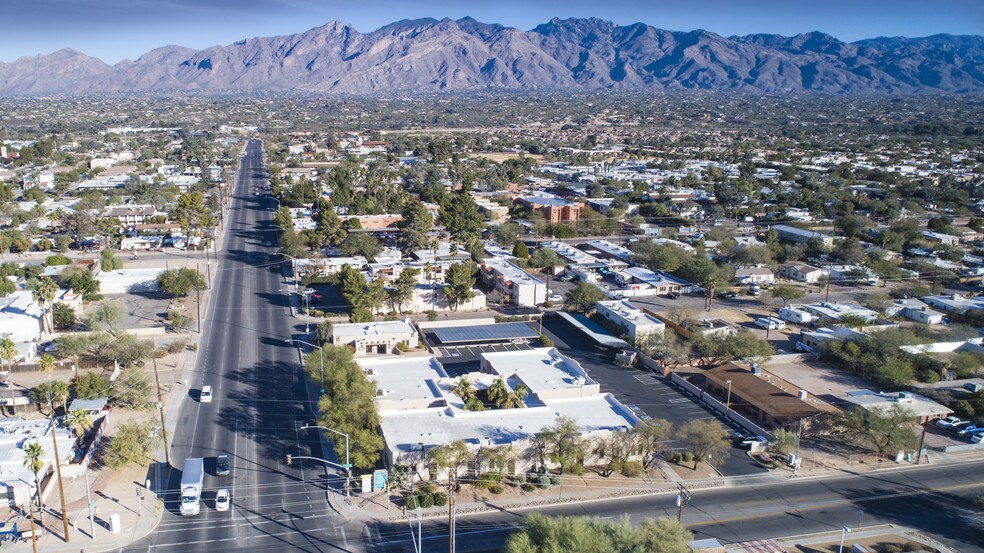 More Photos Of 2802-2810 N Alvernon Way, Tucson Office For Lease