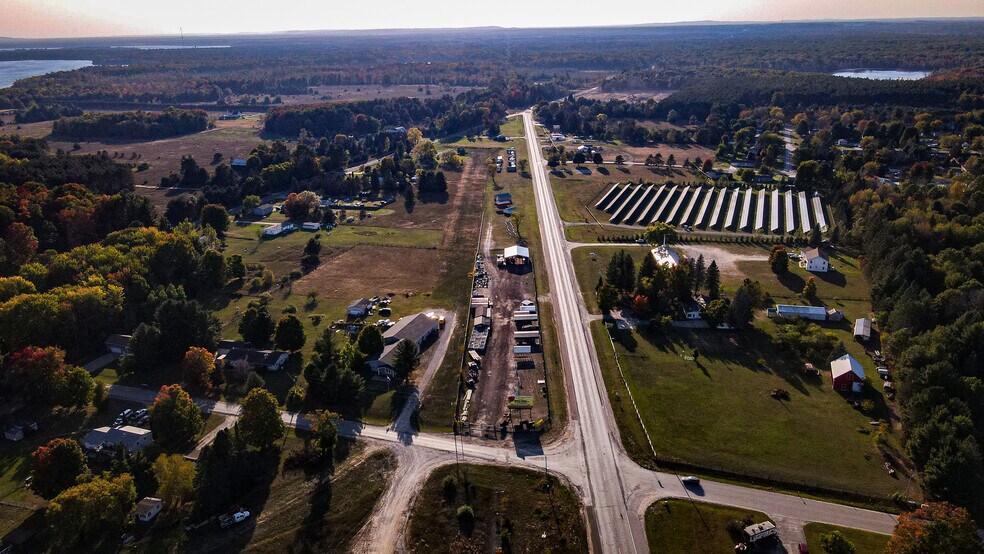 More Photos Of 1893 Pine Tree, Grawn Industrial For Sale